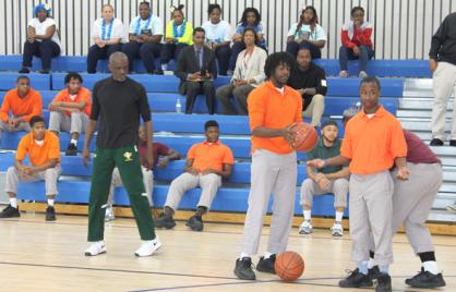 NBA Champion Craig Hodges visits New Beginnings